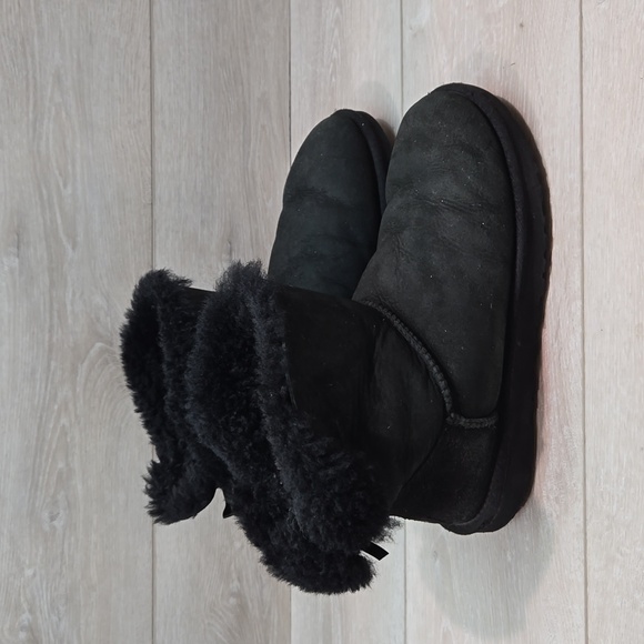 Ugg Australia Women Ankle Bow Leather Sheepskin Boots shoes sz 9 - Picture 2 of 15
